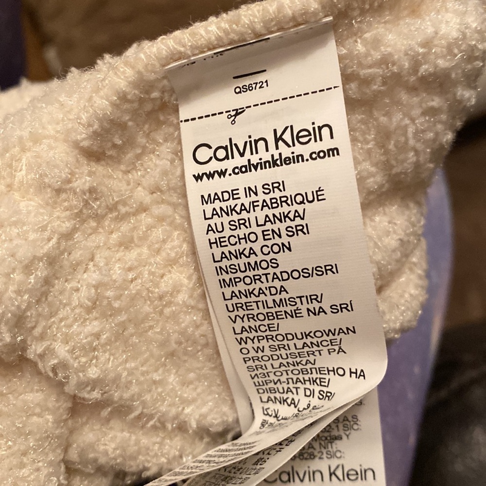 Calvin Klein Top - Picture 3 of 6